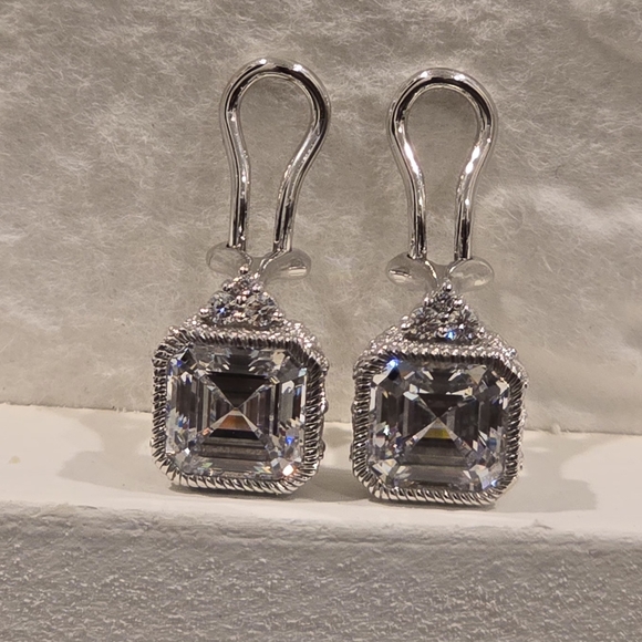 Judith Ripka Sterling Silver 925 Omega Back Earrings - Picture 5 of 8
